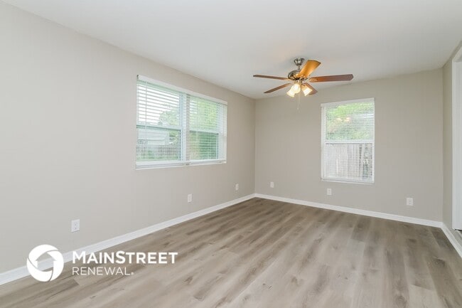 Building Photo - 1909 Glen Echo Ln