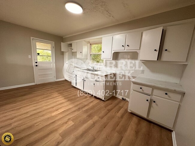 Building Photo - 2-bed 1-Bath House