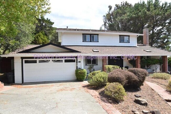 Foto del edificio - 4 bedroom in San Rafael CA 94901