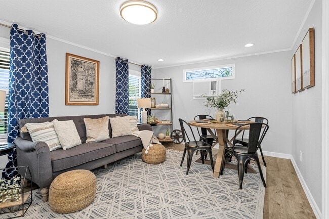 Foto del edificio - 219 Leeward Way