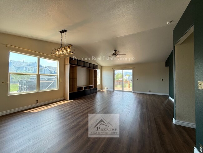 Building Photo - 7972 Brocket Ln