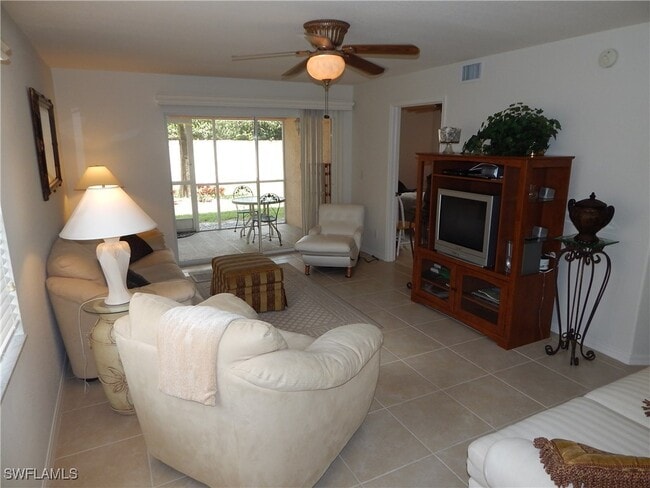 Building Photo - 26680 Little John Ct