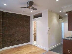 Building Photo - 15 W 103rd St