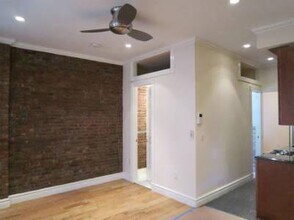 Building Photo - 15 W 103rd St
