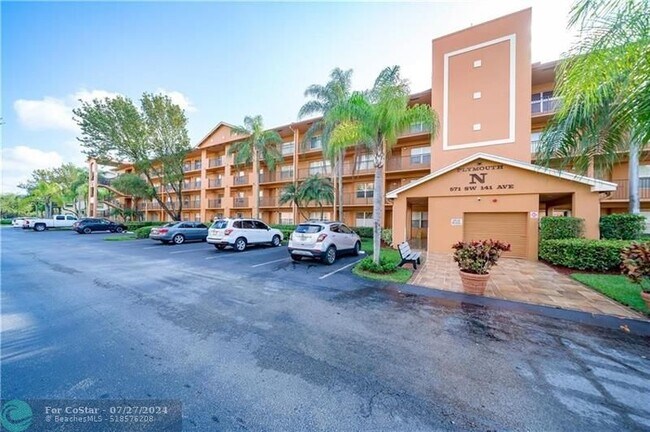 Building Photo - 571 SW 141st Ave