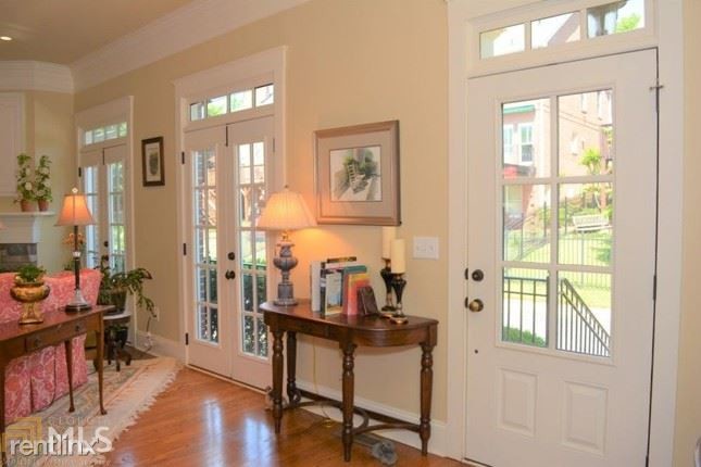 Building Photo - 3 br, 2 bath House - 123 Radium St