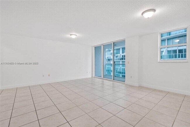 Foto del edificio - 31 SE 5th St