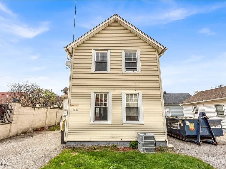 Primary Photo - 1244 W 69th St