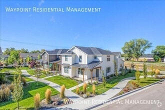 Building Photo - 1671 E Cutgrass Ln