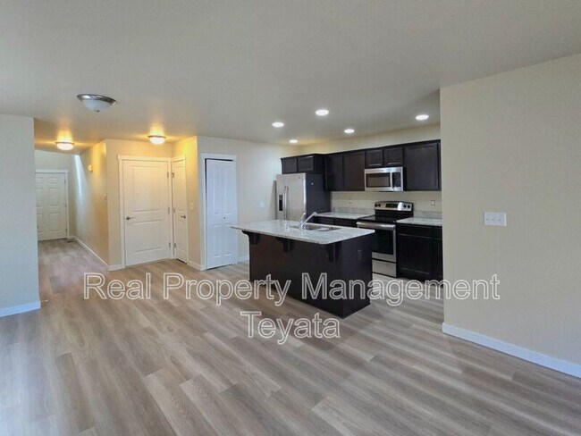 Foto del edificio - 4756 Parker St
