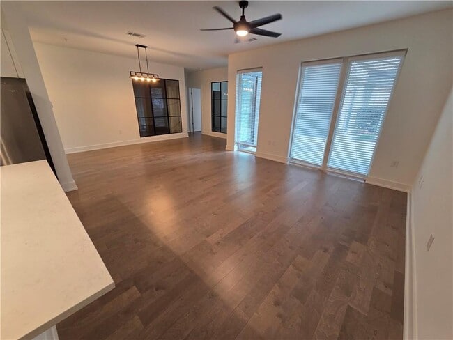 Building Photo - 775 Juniper St NE