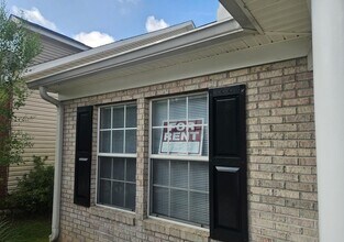 Building Photo - 3388 Sawtooth Dr