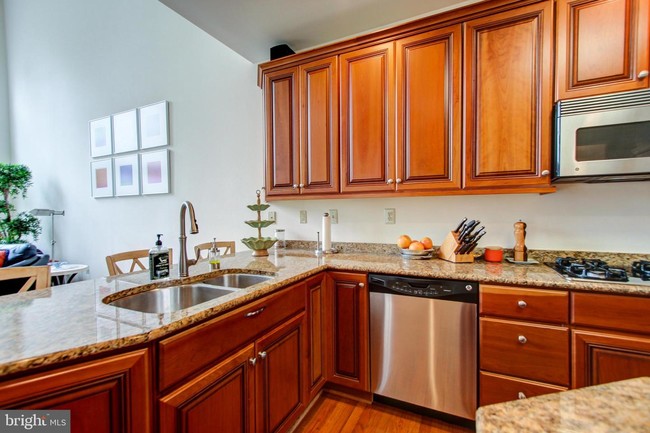 Building Photo - 36 Brownstone Dr