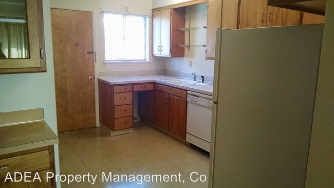 Building Photo - 617 Whitaker Dr