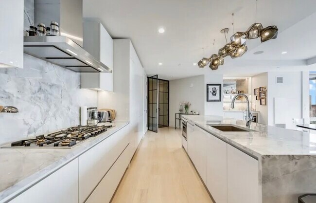 Foto del edificio - 133 Seaport Blvd