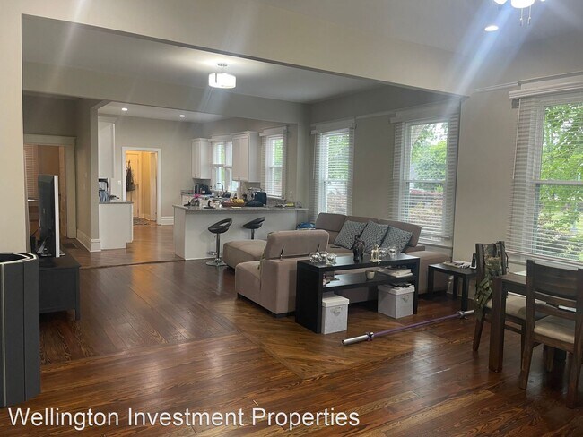 Foto del edificio - 3 br, 2 bath House - 2410 Duncan Ave