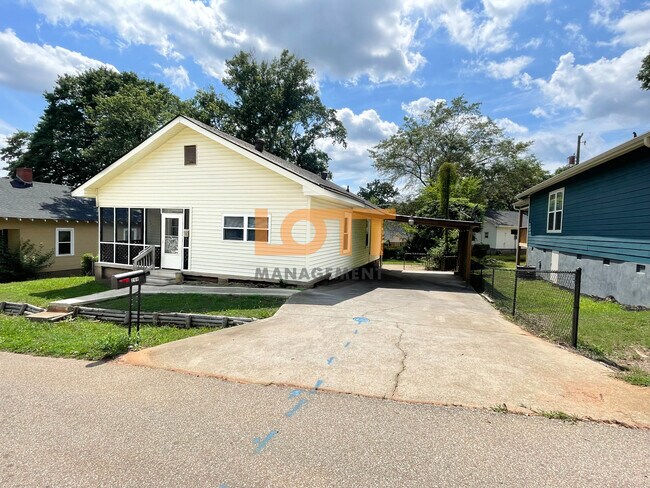 Foto del edificio - 294 Werts St