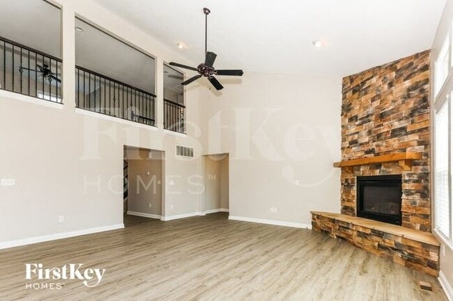 Building Photo - 866 Emerald Dr