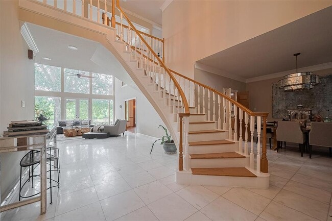Building Photo - 1123 Horseshoe Dr