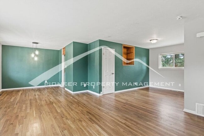 Building Photo - 17 N Garland Ave