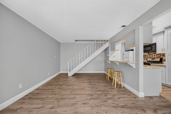 Foto del edificio - Charming 2-Bed Condo Retreat in Citrus Heights