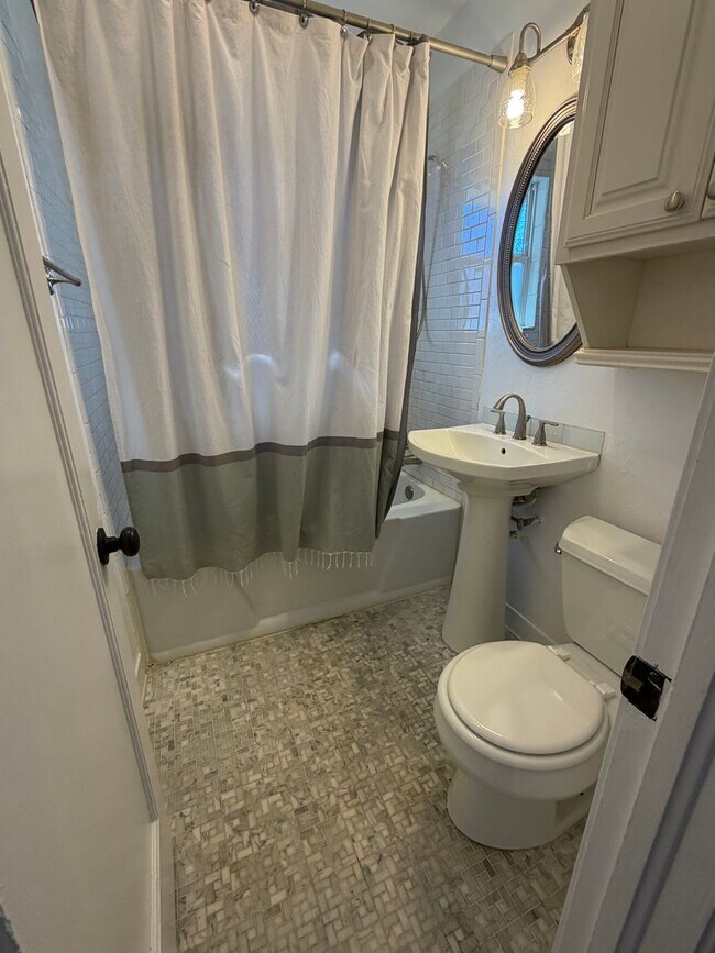 Foto del edificio - Great Edmond Rental