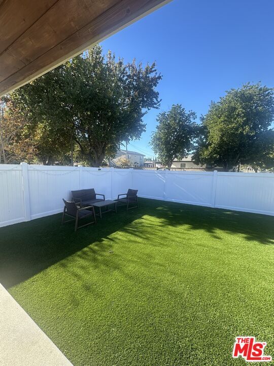 Building Photo - 6824 Chimineas Ave