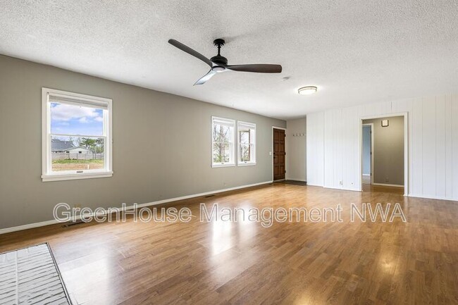 Foto del edificio - 713 NW 6th St