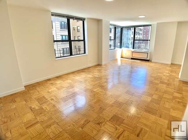 Building Photo - West 87th Street