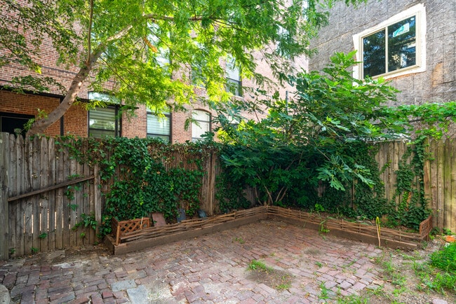 Building Photo - 1521 Palethorp St