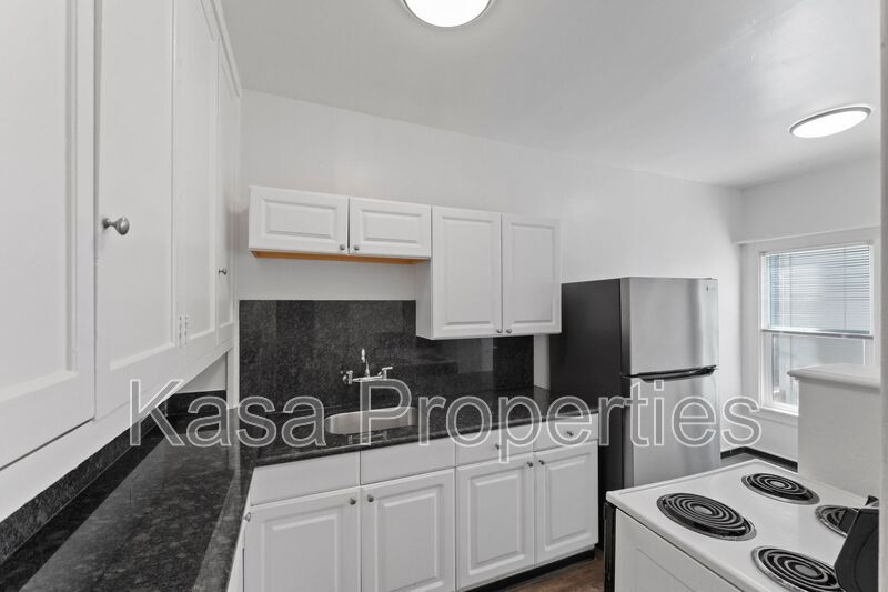 Primary Photo - 1856 Spruce St
