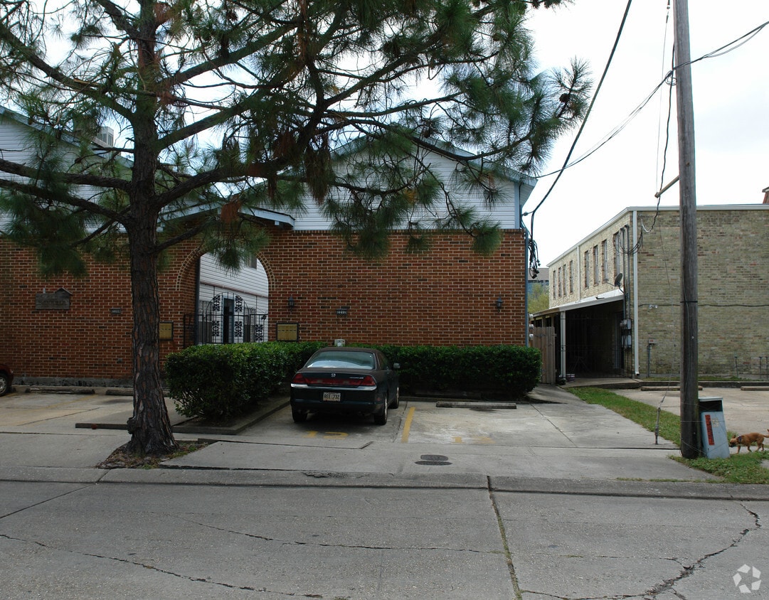 2212 Houma Blvd, Metairie, LA 70001 Apartments in Metairie, LA