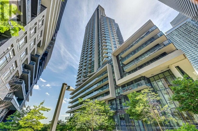 Building Photo - 59 Annie Craig Dr