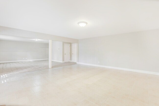 Foto del edificio - 702 Sycamore Dr