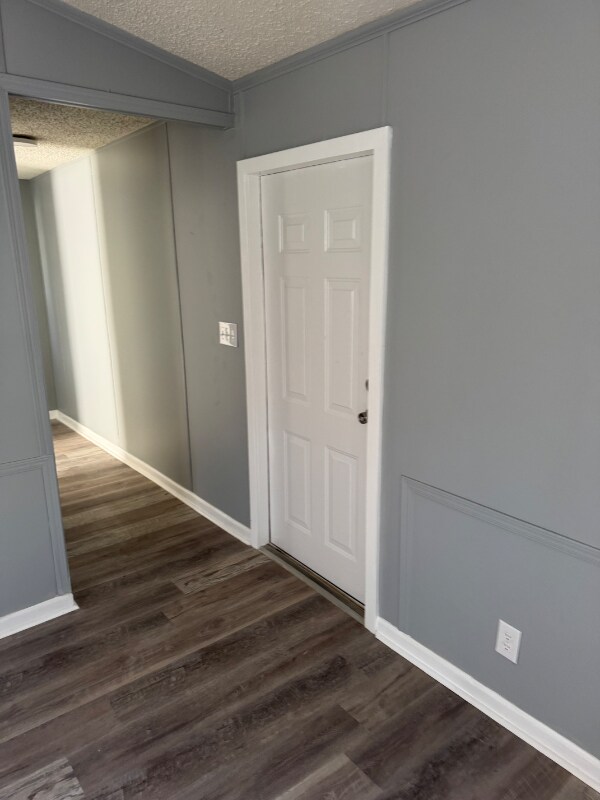 Foto del edificio - 924 W 49th St