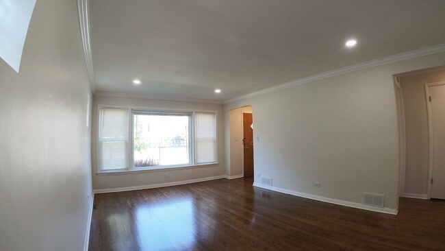 Foto del edificio - 3657 N Campbell Ave