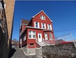 Building Photo - 624-626 12th St