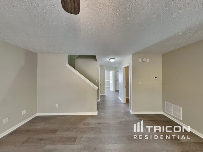 Building Photo - 1430 Leicster Ct Hampton GA
