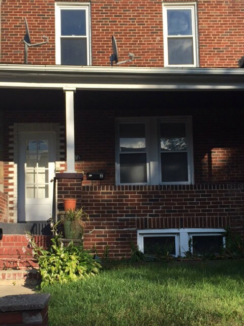 Building Photo - 107 S Kossuth St