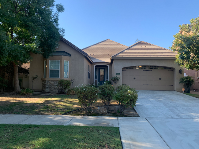 Building Photo - 14609 Trumpetvine Pl