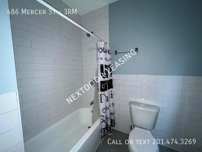 Foto del edificio - 486 Mercer St