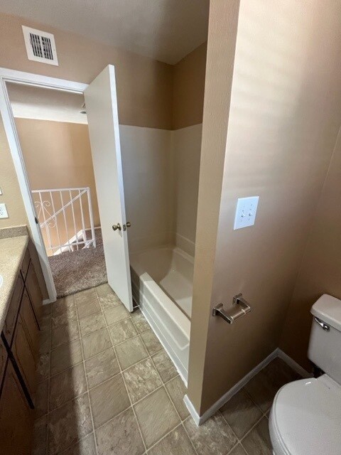 Foto del edificio - 1440 E Knoll Cir