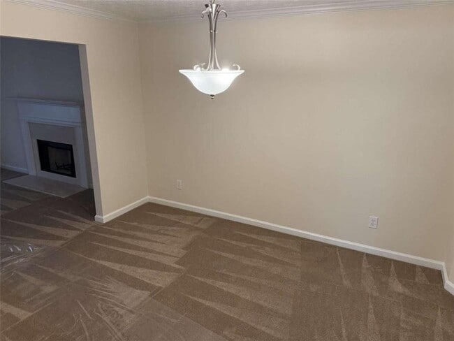 Building Photo - 228 Solomon Dr