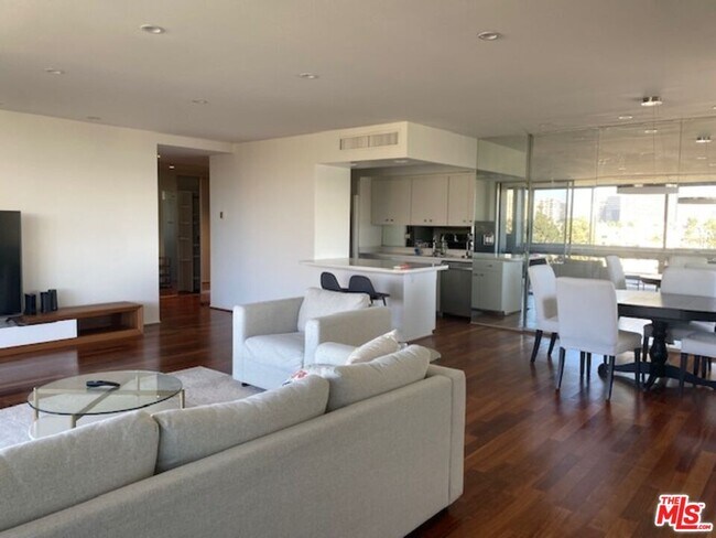 Foto del edificio - 2220 Ave of the Stars