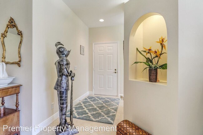 Foto del edificio - 5629 Whisperwood Blvd