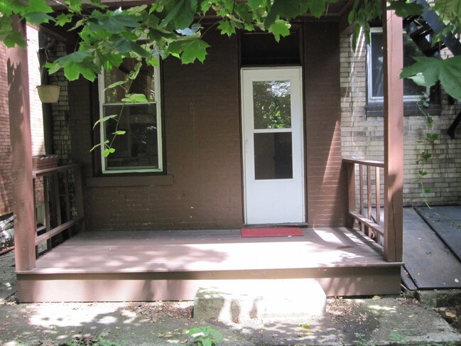 Foto del edificio - 5706 Darlington Rd