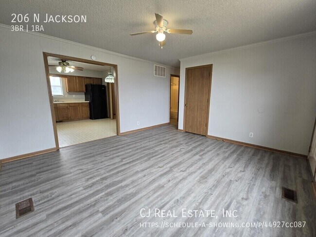 Foto del edificio - 206 N Jackson-