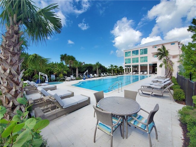 Building Photo - 260 Barefoot Beach Blvd