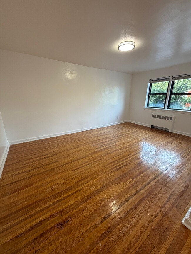 Building Photo - 457 Highland Ave