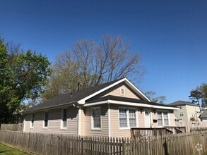 Building Photo - 1300 Cypress Ave